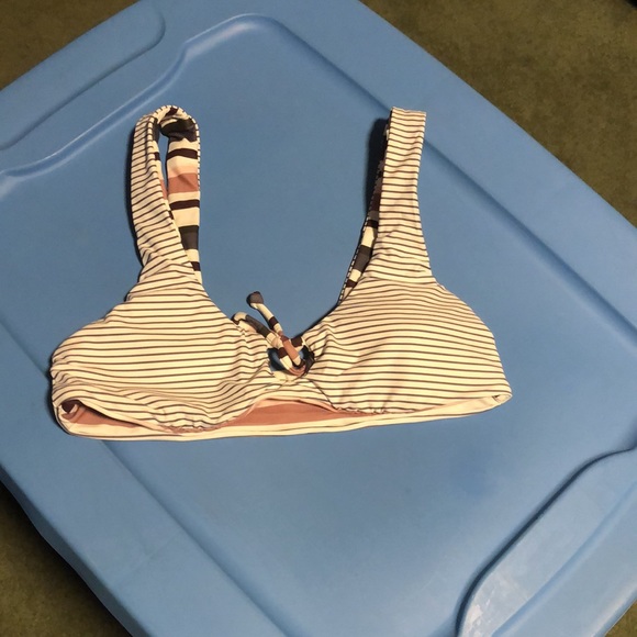 Reversible Bathing suit top Sz small - Picture 2 of 2